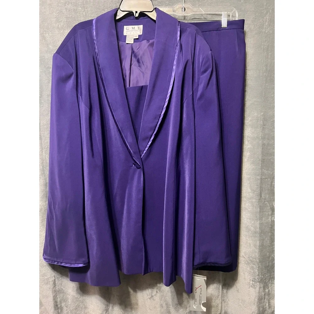 G.M.I. Woman Purple 2 Piece Skirt Suit 38W NWT Dickie Satin Trim Church Formal